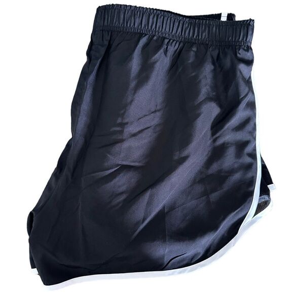NWOT - Plus Size Women’s Athletic Running Shorts Black/White - Size XXL - Picture 2 of 4